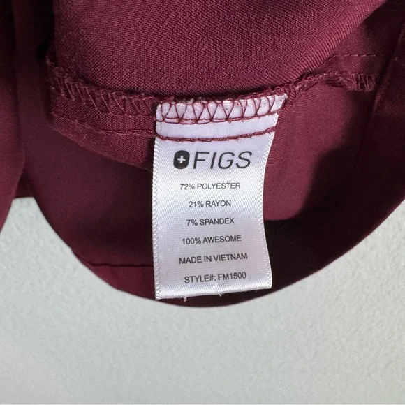 Figs Men's Leon Burgundy Three Pocket V Neck Short Sleeve Scrub Top Size Large - Picture 5 of 8